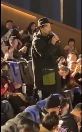 李光洁关心雷佳音是怎么回事？李光洁雷佳音是什么关系