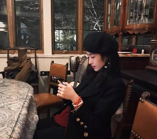 杨采钰陈金飞领证结婚是真的吗？杨采钰陈金飞领证结婚具体什么情况