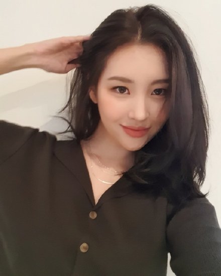 宣美否认隆胸传闻怎么回事？宣美否认隆胸传闻说了什么？
