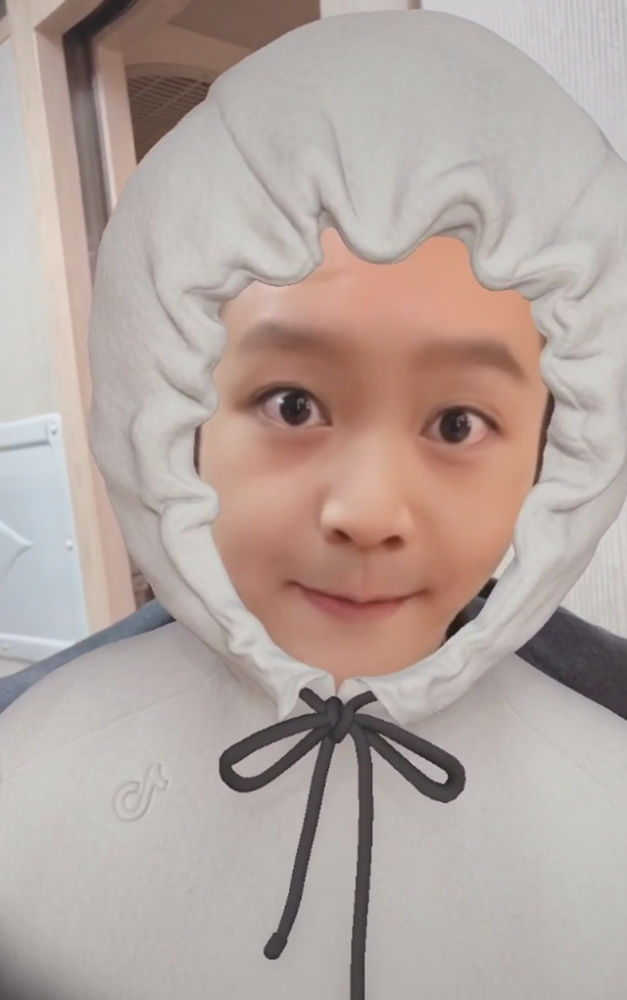 再破离婚传闻？黄晓明Baby晒同款照罕见秀恩爱