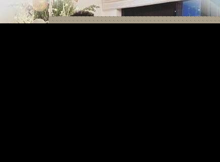 侯佩岑首晒全家福照片 侯佩岑结婚了吗老公是谁