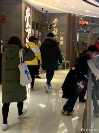 男友晒陈乔恩近照 恋情依旧甜蜜祝早日开花结果哦