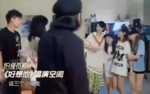 李嫣画作被偶像娄艺潇重金拍下 李嫣的画作为什么这么值钱