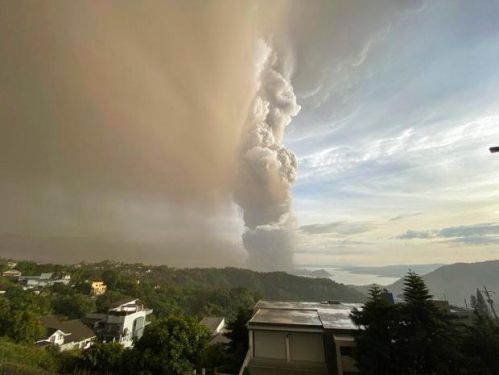菲律宾火山喷发什么情况 马尼拉国际机场航班随即暂停