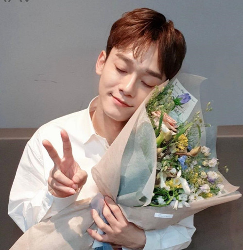 SM否认金钟大举行婚礼 金钟大已经结婚妻子怀孕7个月是真的吗