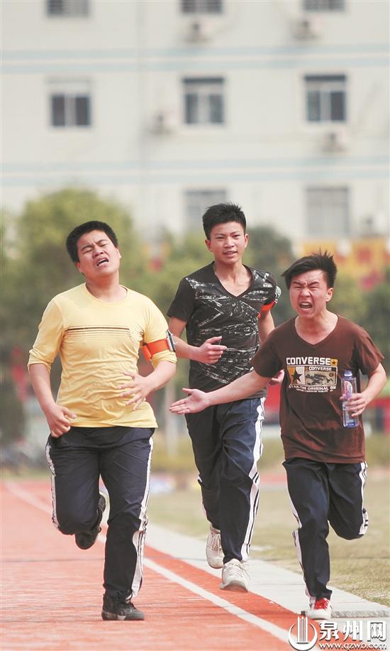 往年男生中考1000米跑考试