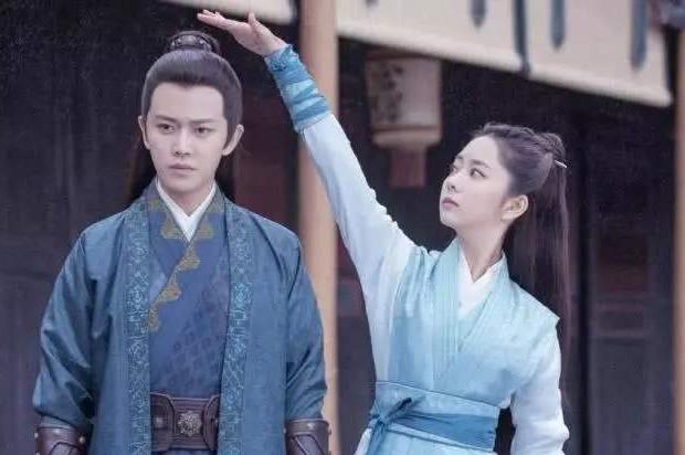 锦衣之下免费观看全集地址 袁今夏竟然被小阁老轻薄是真的吗