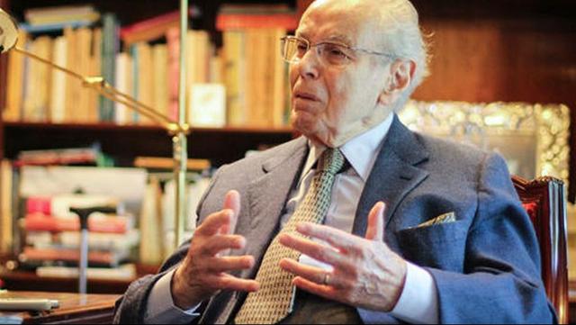联合国前秘书长去世终年100岁 佩雷斯·德奎利亚尔个人资料