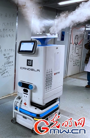 微视频丨机器人消毒、远程会诊，雷神山医院高科技筑起“防疫墙”