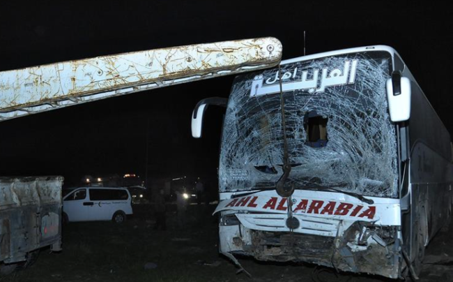 叙利亚车祸致32死77伤 