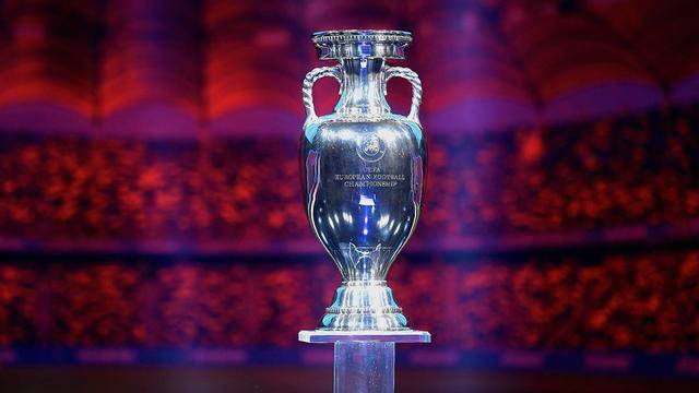 欧洲杯推迟一年 本赛季欧足联所有洲际赛事暂停