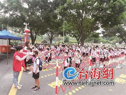 漳州全市41.6万学生昨起陆续返校复学