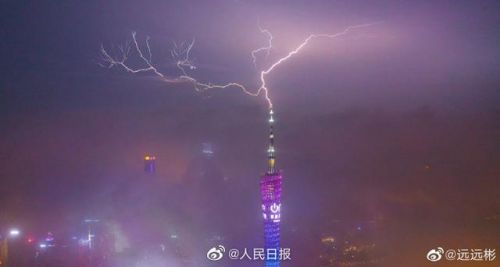 网友拍到雷击广州塔全过程怎么回事？现场图曝光太震撼了